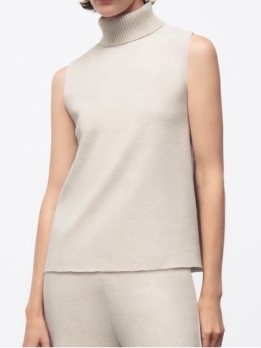 ZARA Sleeveless Turtleneck Knit Tank in Light Beige